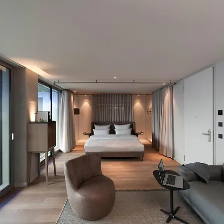 Отель B'mine Frankfurt Airport