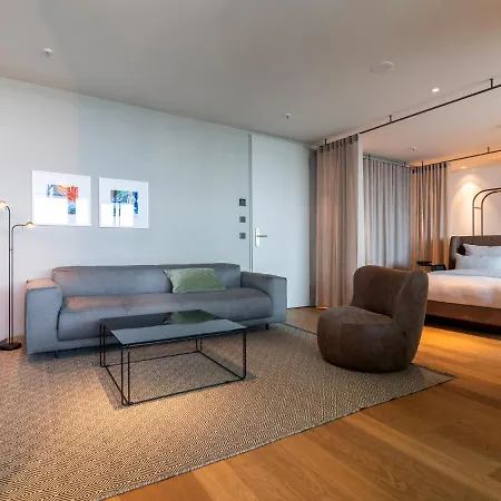 Hotel B'mine Frankfurt Airport 4*