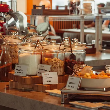 B'mine Frankfurt Airport Hotel 4*