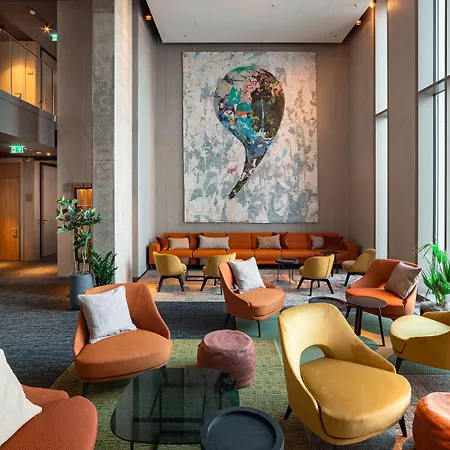 B'mine Frankfurt Airport Отель 4*