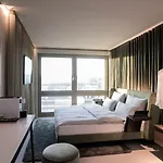 Отель B'mine Frankfurt Airport
