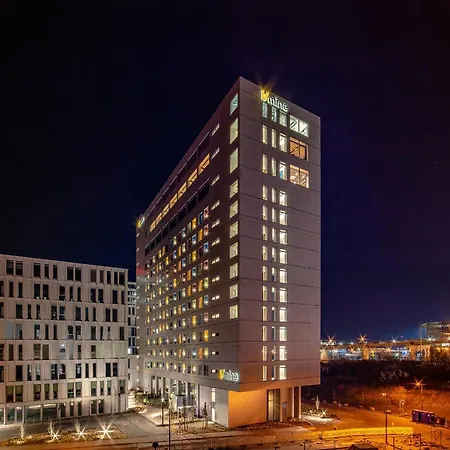 B'mine Frankfurt Airport Hotel 4*