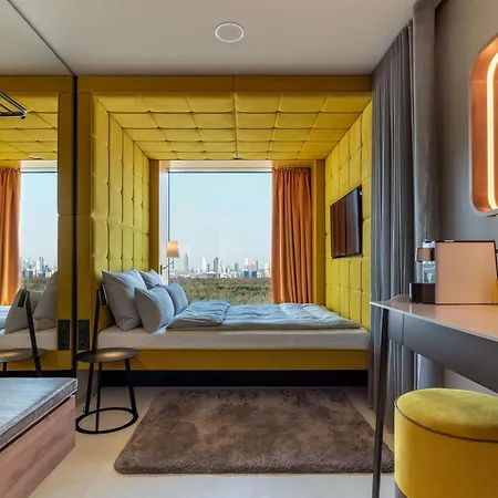 B'Mine Frankfurt Airport, Worldhotels Crafted Hotel 4*