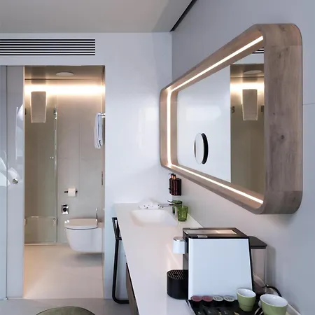 B'mine Frankfurt Airport 4* 프랑크푸르트