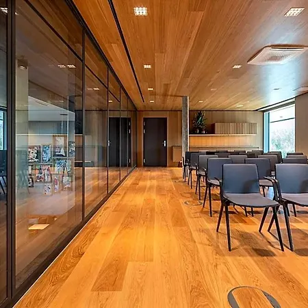 B'mine Frankfurt Airport, Worldhotels Crafted 4* فرانكفورت