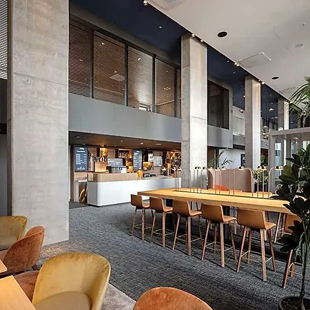 B'mine Frankfurt Airport, Worldhotels Crafted فندق 4*