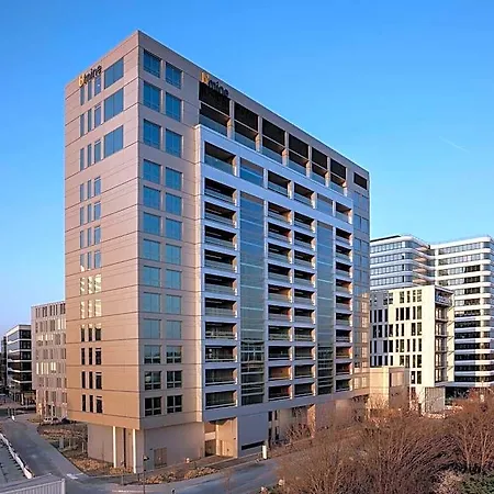 فندق B'mine Frankfurt Airport, Worldhotels Crafted 4*