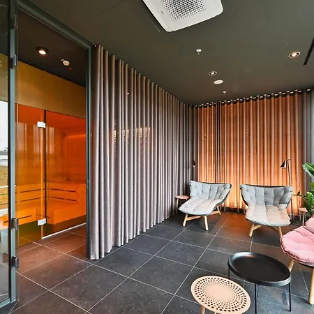 B'mine Frankfurt Airport, Worldhotels Crafted 4*