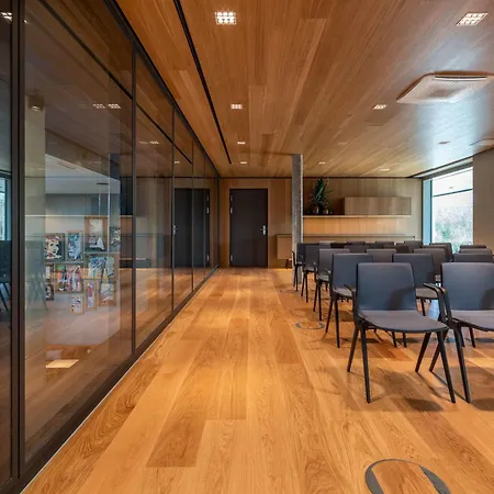 Hotel B'mine Frankfurt Airport, Worldhotels Crafted 4*