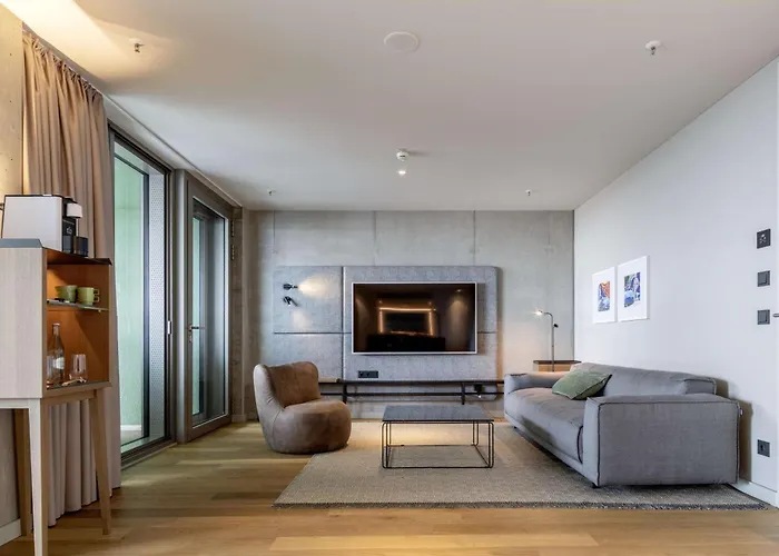 Hotel B'mine Frankfurt Airport 4*