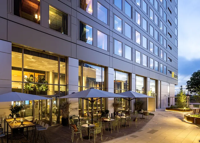 B'mine Frankfurt Airport ホテル 4*