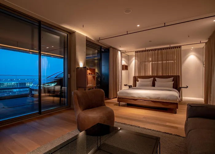 B'mine Frankfurt Airport