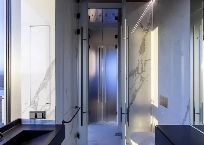 B'mine Frankfurt Airport