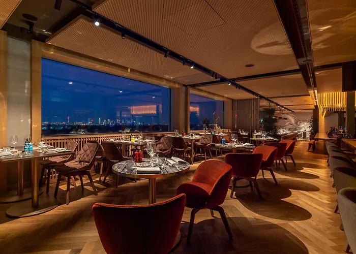 B'mine Frankfurt Airport 4*